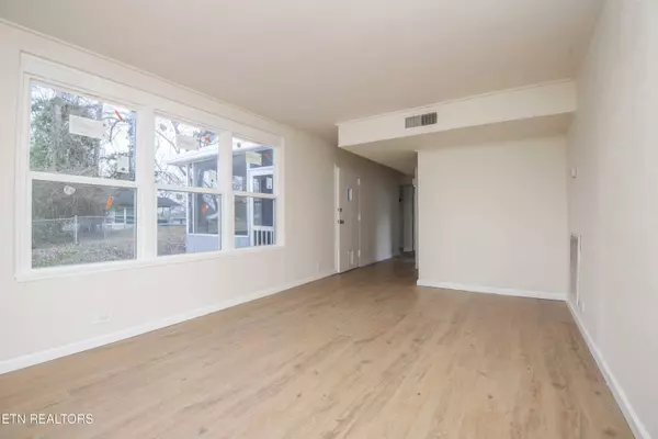 110 Paine LN, Oak Ridge, TN 37830