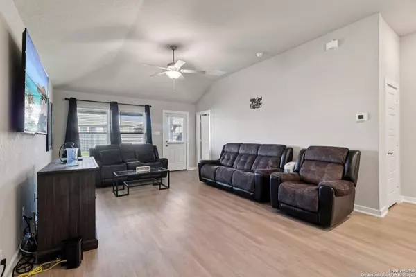 7207 Littlefoot Lane, San Antonio, TX 78253