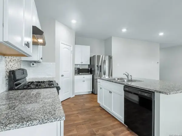 4258 FORT PALMER BLVD, St Hedwig, TX 78152