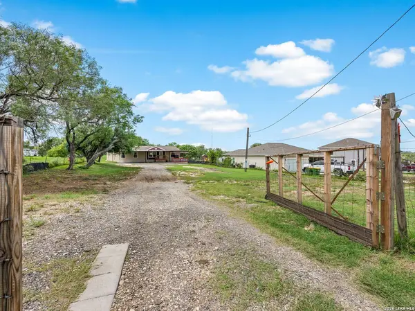 7176 BURSHARD RD, San Antonio, TX 78263