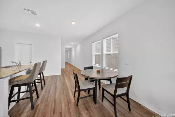 7710 Fern Hollow, San Antonio, TX 78252