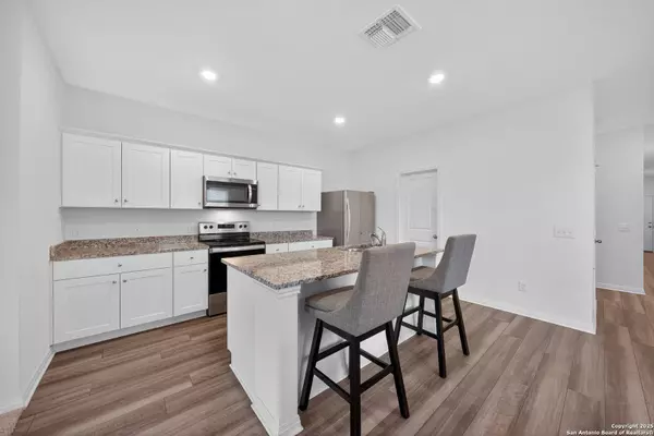 7710 Fern Hollow, San Antonio, TX 78252