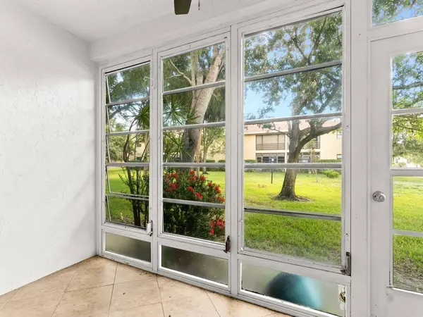400 18th ST #4, Vero Beach, FL 32960