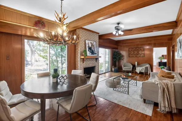 310 Woodland Oaks TRL, Buda, TX 78610