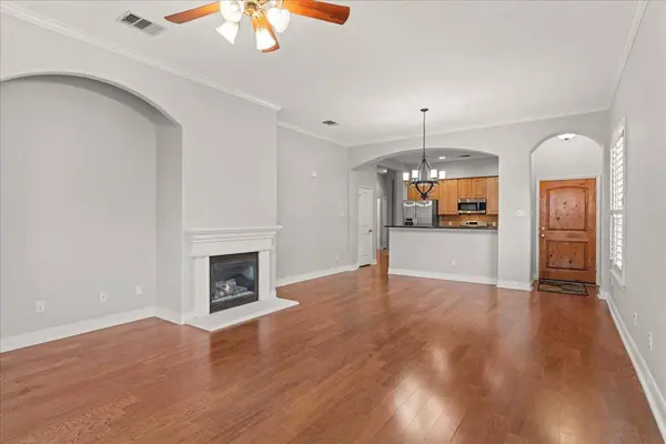 2210 Onion Creek PKWY #1404, Austin, TX 78747
