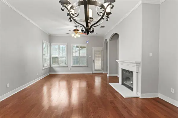 2210 Onion Creek PKWY #1404, Austin, TX 78747
