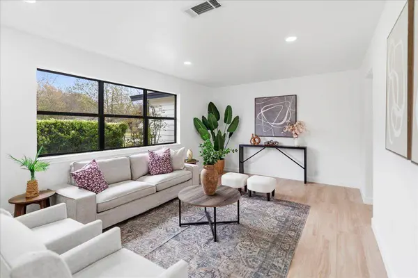 1109 Arcadia Ave, Austin, TX 78757