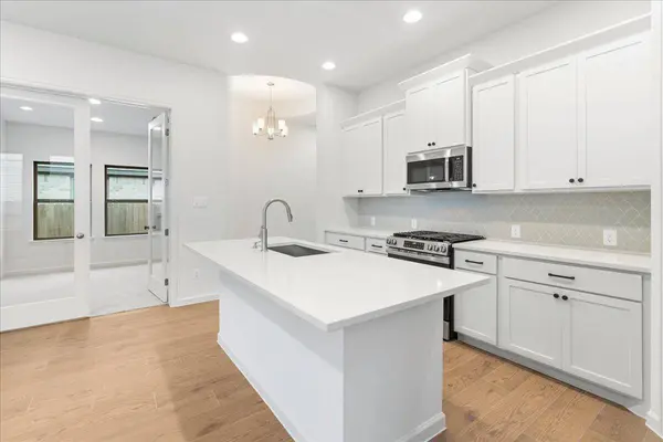 154 Blackborrow DR, Kyle, TX 78640