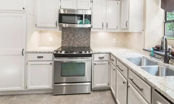 10819 Crown Colony DR #40, Austin, TX 78747