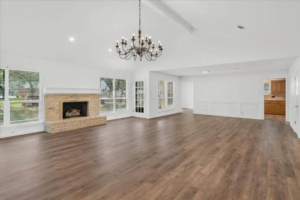 10403 Pinehurst DR, Austin, TX 78747