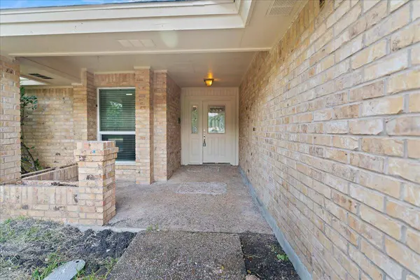 10403 Pinehurst DR, Austin, TX 78747
