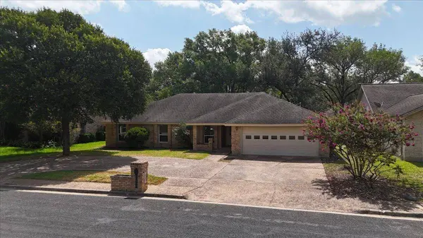 10403 Pinehurst DR