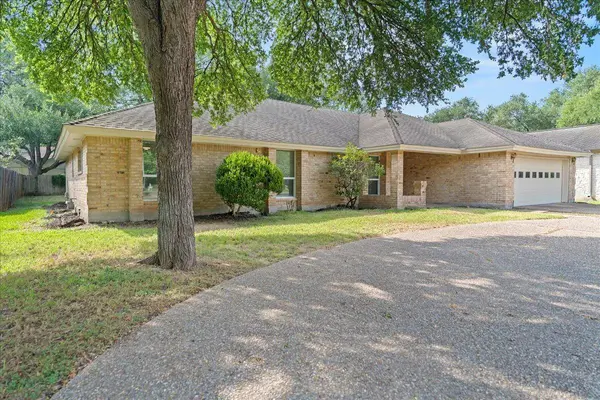 10403 Pinehurst DR, Austin, TX 78747