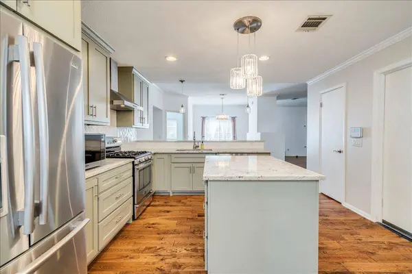 3111 Festus DR, Austin, TX 78748