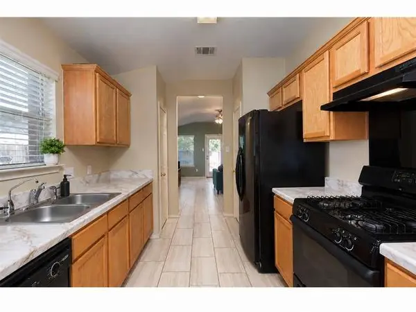 11701 Raymond C Ewry LN, Austin, TX 78748