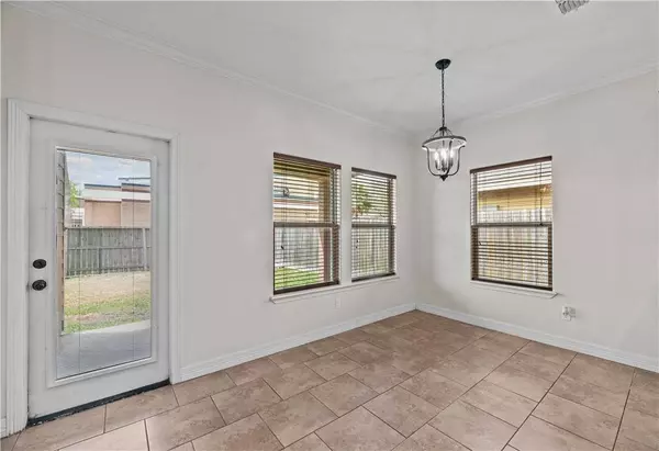 4313 Cool Breeze, Corpus Christi, TX 78413