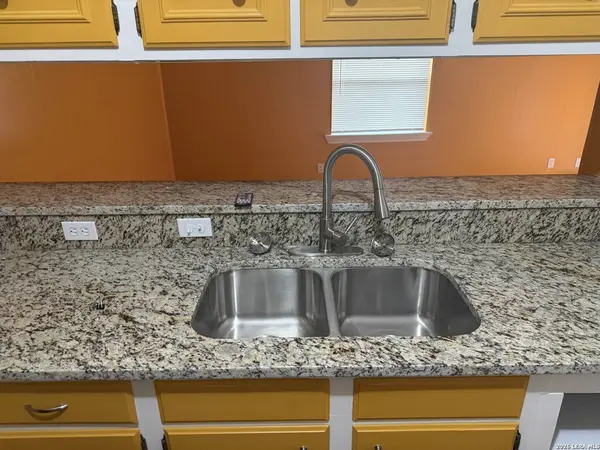 5435 Callaghan UNIT 1, San Antonio, TX 78228