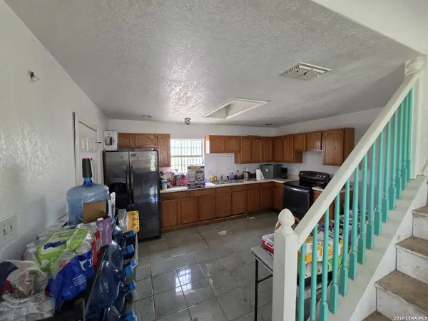 3665 Pvt Rd 5500, Uvalde, TX 78801