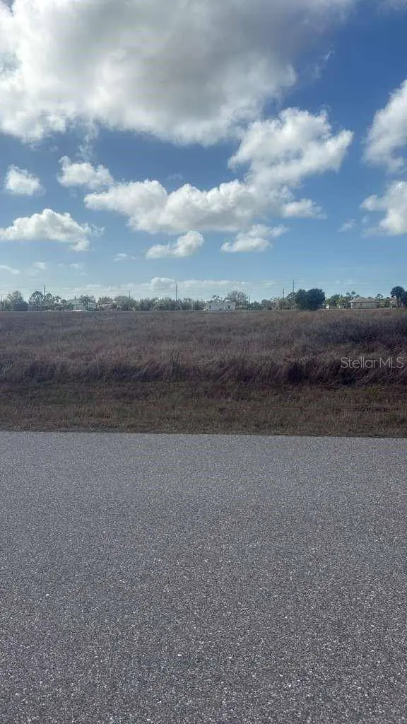 53 LATEEN SAIL DR, Placida, FL 33946