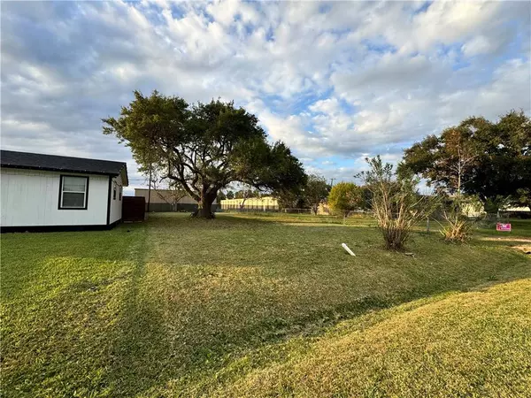 1210 Baywood, Corpus Christi, TX 78418