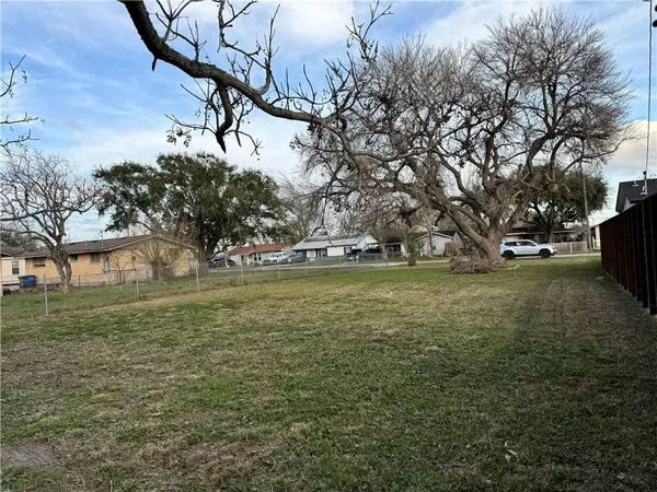 1210 Baywood, Corpus Christi, TX 78418