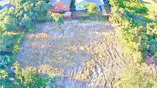 807 N Moline ST, Rockport, TX 78382