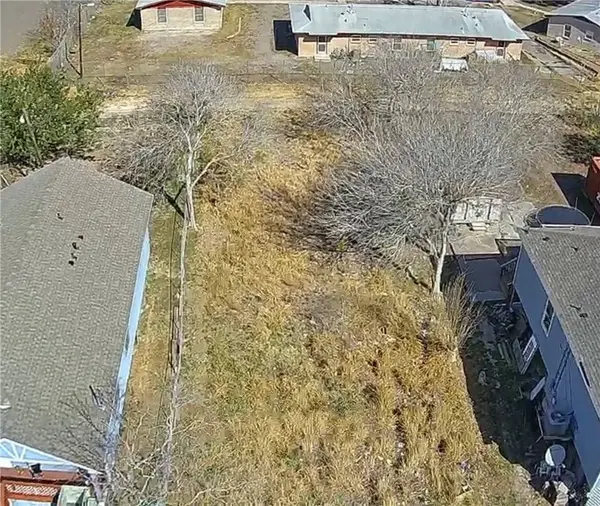 1223 Kansas ST, Robstown, TX 78380
