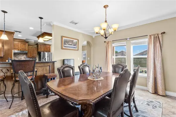 5809 Montserrat DR, Corpus Christi, TX 78414