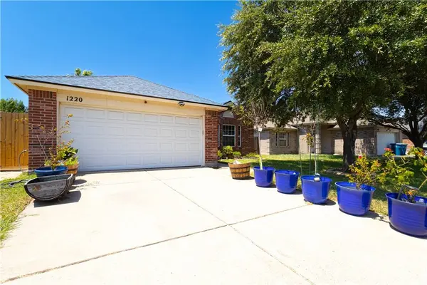 1220 Sacramento, Portland, TX 78374