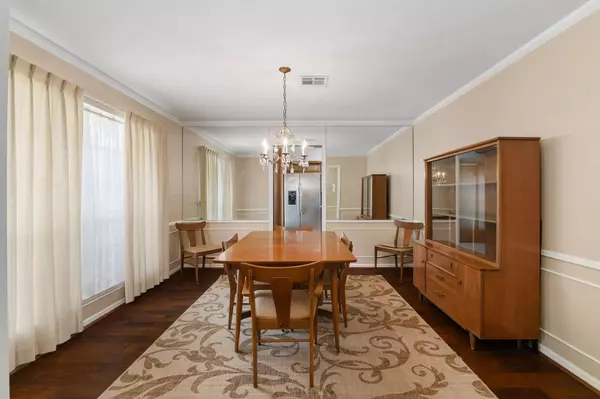 460 Dover LN, Spring, TX 77373