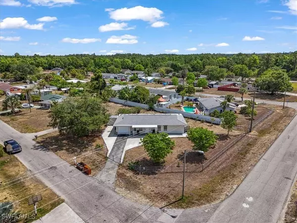 300 Schoolside DR, Lehigh Acres, FL 33936