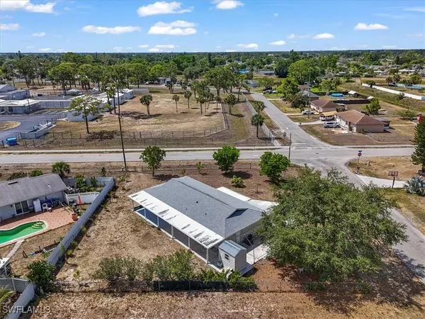 300 Schoolside DR, Lehigh Acres, FL 33936