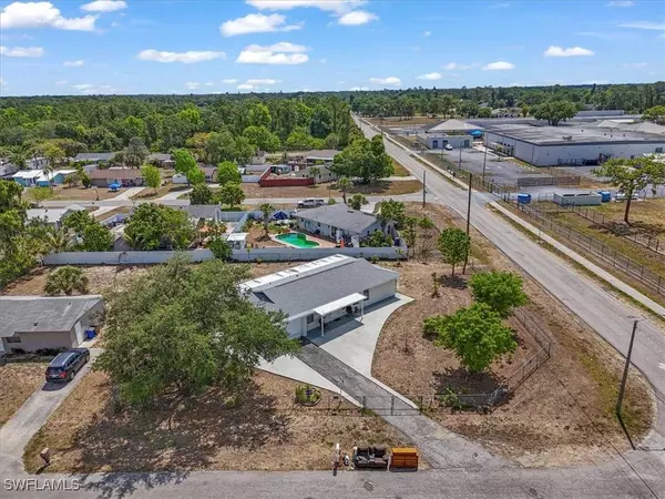 300 Schoolside DR, Lehigh Acres, FL 33936