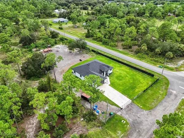 7691 23rd PL, Labelle, FL 33935