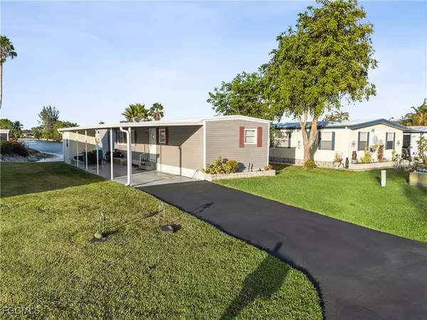 455 Cape Florida WAY, Naples, FL 34104