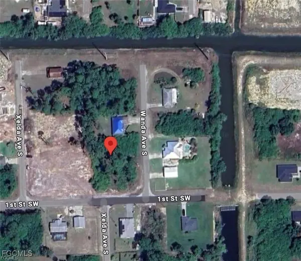 56 Wanda AVE S, Lehigh Acres, FL 33976