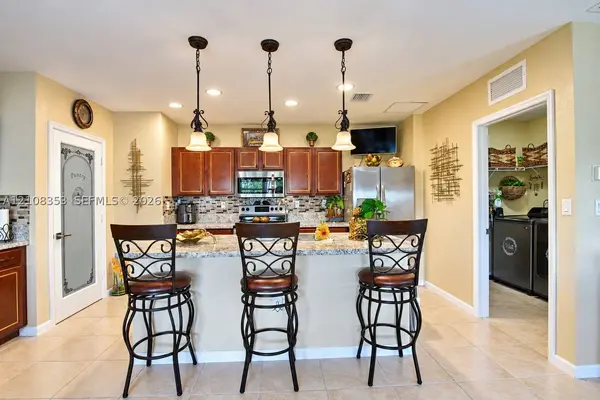 12190 SW 250th Ter, Homestead, FL 33032