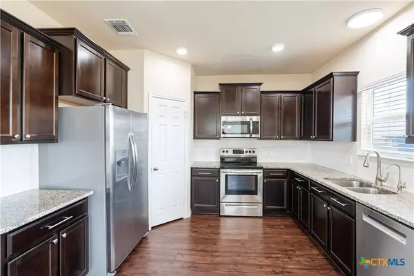 211 Highmore CT, Temple, TX 76502