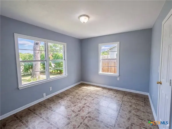 810 Attas AVE, Killeen, TX 76541