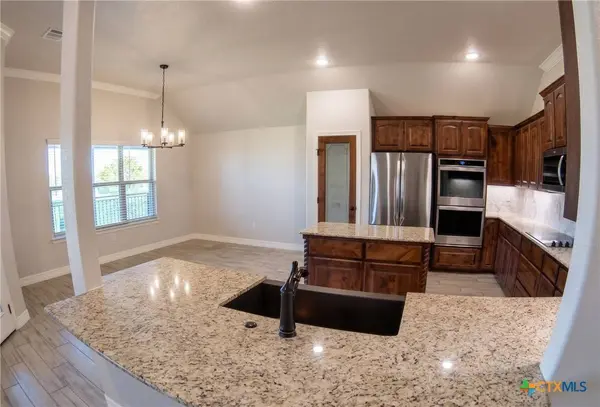 2121 Mercer ST, Nolanville, TX 76559
