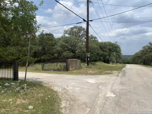 303 Windy Hill, Spring Branch, TX 78070