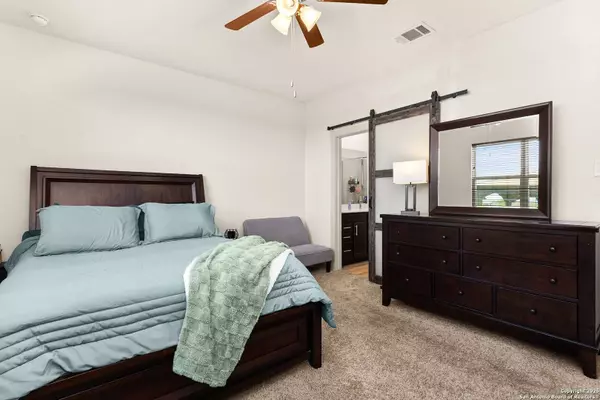 120 new hampton, San Marcos, TX 78666