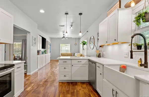 903 Potomac, San Antonio, TX 78202