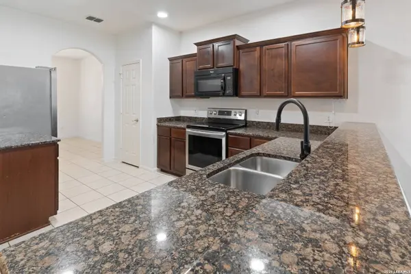 11702 Luckey Ledge, San Antonio, TX 78252