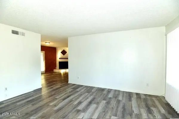 1943 E SOUTH MOUNTAIN Avenue, Phoenix, AZ 85042