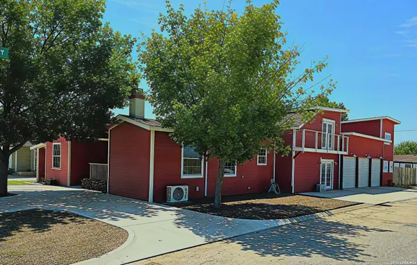 1916 N MAIN ST, Del Rio, TX 78840