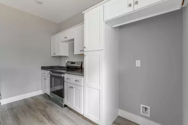 4718 Metro Park LN, Hixson, TN 37343