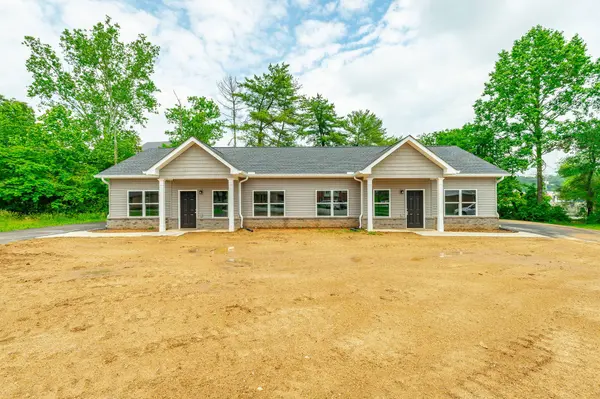 4718 Metro Park LN, Hixson, TN 37343