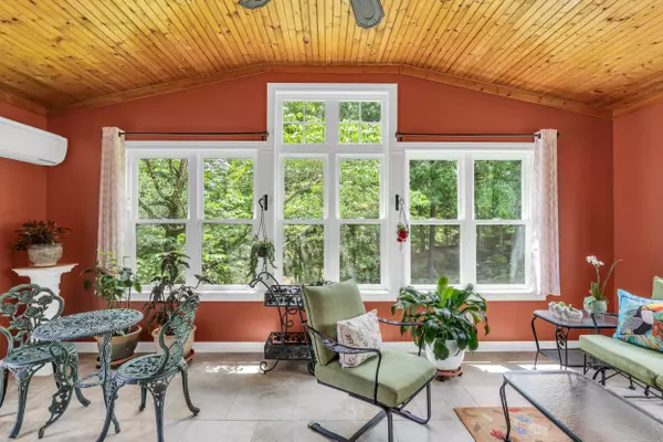 1028 Ivy Manor CT, Hixson, TN 37343