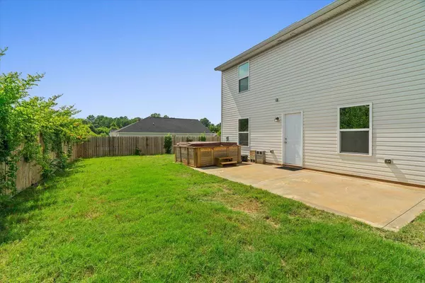 104 Middleton CT, Chatsworth, GA 30705